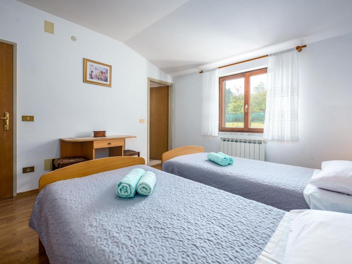 Tinjan Holiday Home Hacienda - Pzn316 By Interhome מראה חיצוני תמונה