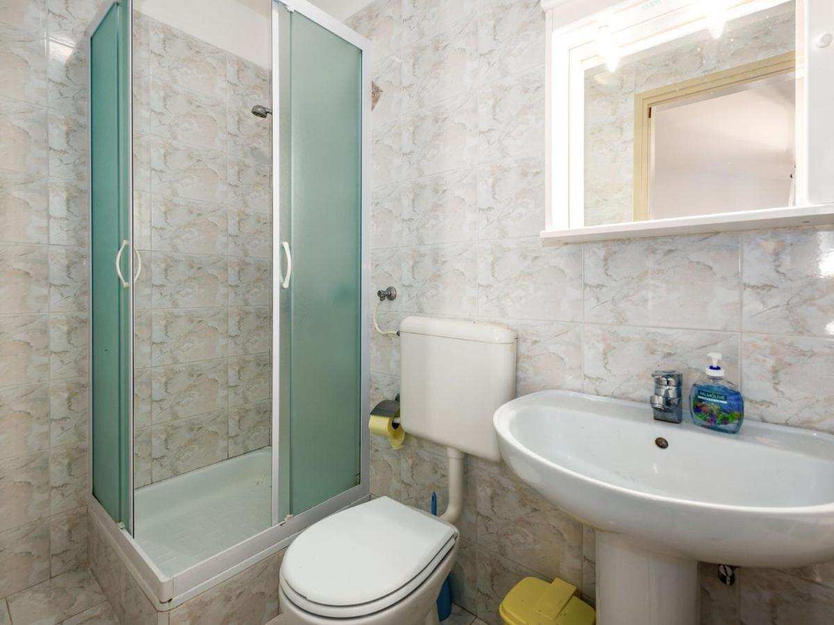 Tinjan Holiday Home Hacienda - Pzn316 By Interhome מראה חיצוני תמונה